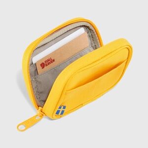Fjallraven Kanken Card Wallet | Ochre